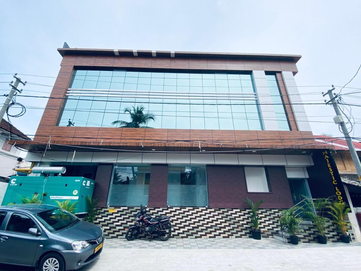 Majestic Inn Thiruvananthapuram Luaran gambar